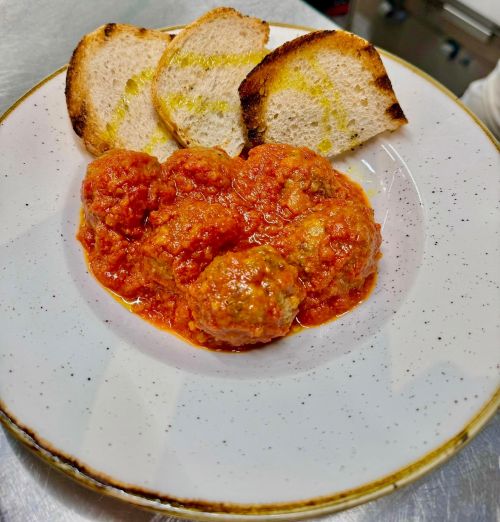 <p>Polpetta & Scarpetta</p>